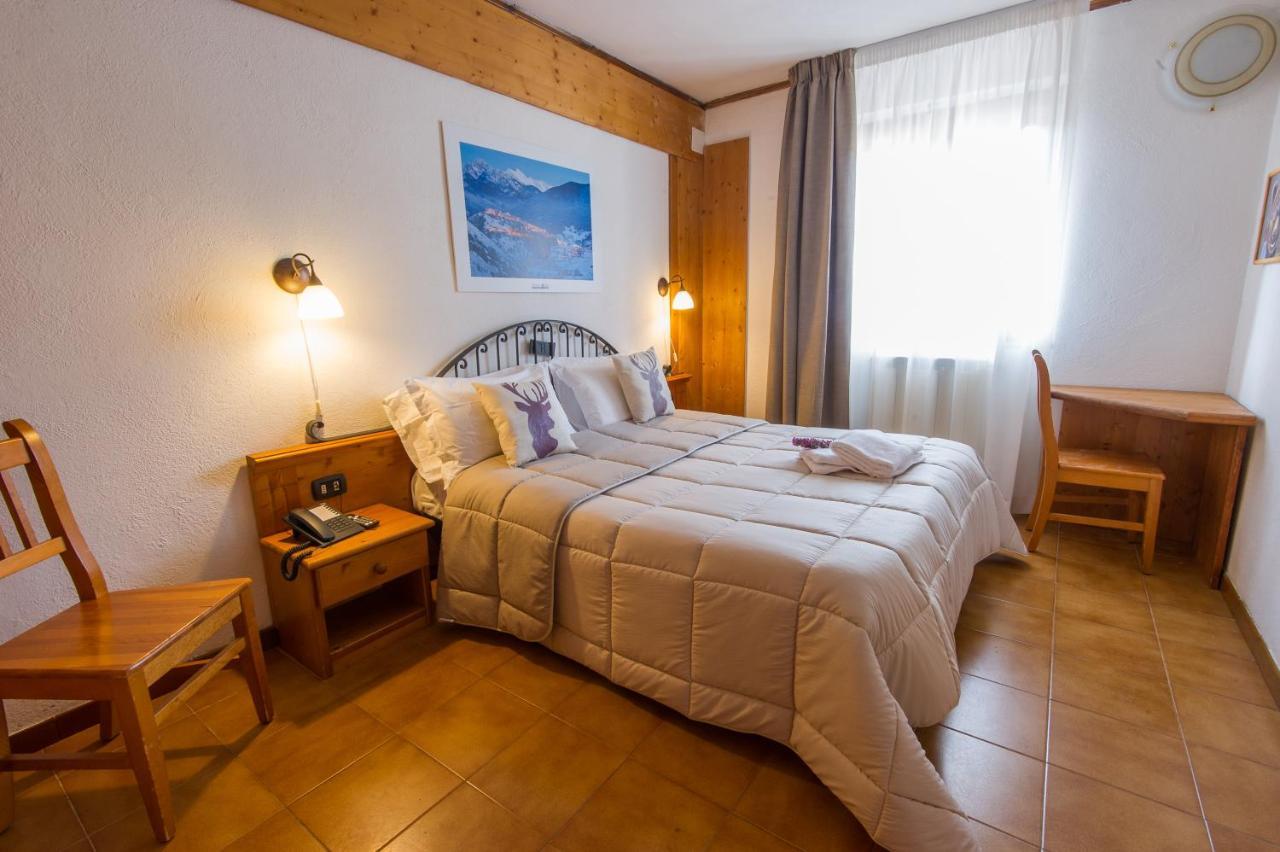 Hotel Iris Pescasseroli Kültér fotó